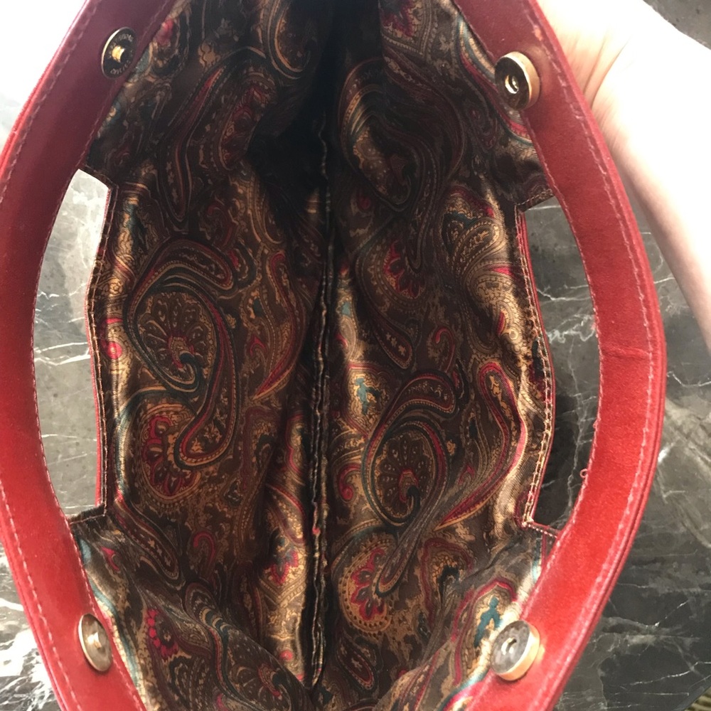 Red Clutch - Picture 2 of 4